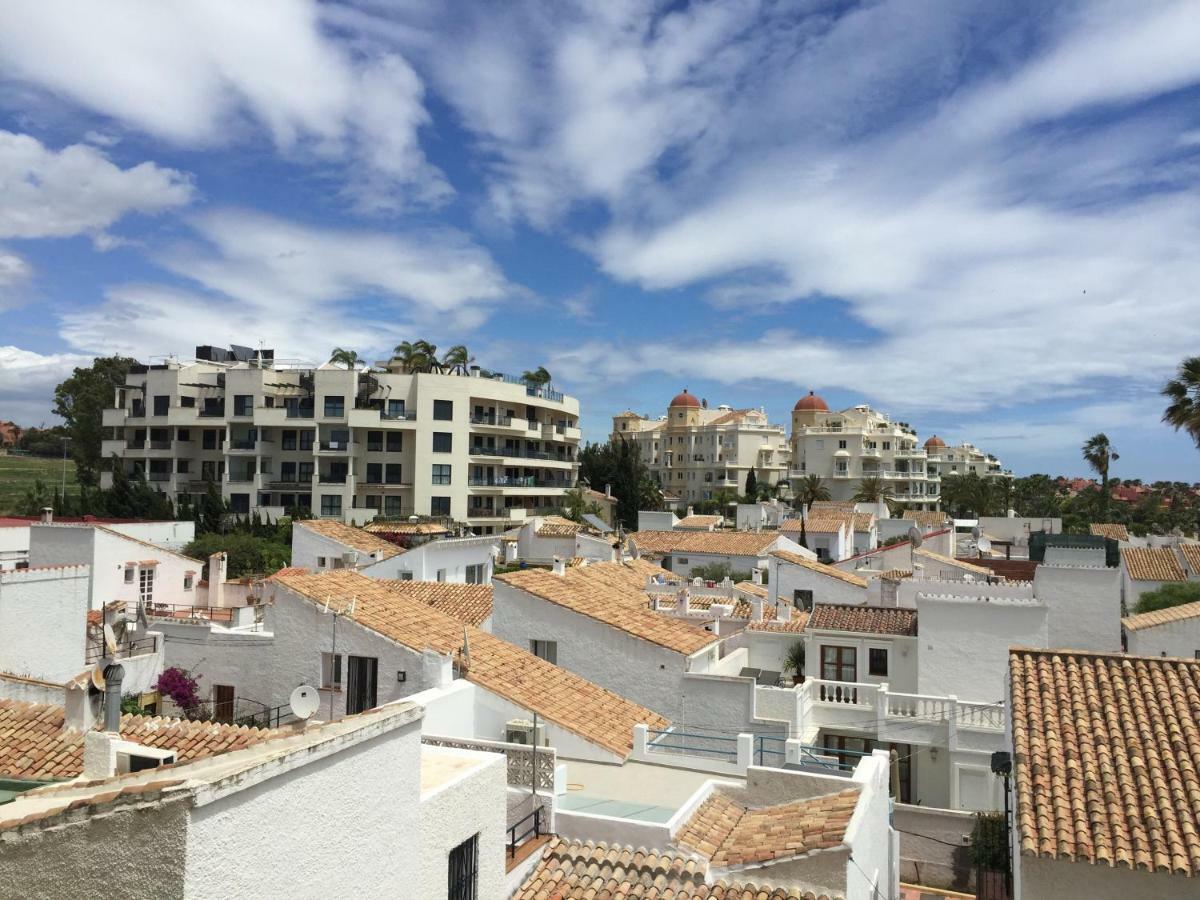 Apartamento Casa Cachita-En 1ª línea de playa Estepona Exterior foto