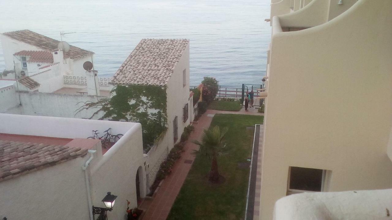 Apartamento Casa Cachita-En 1ª línea de playa Estepona Exterior foto