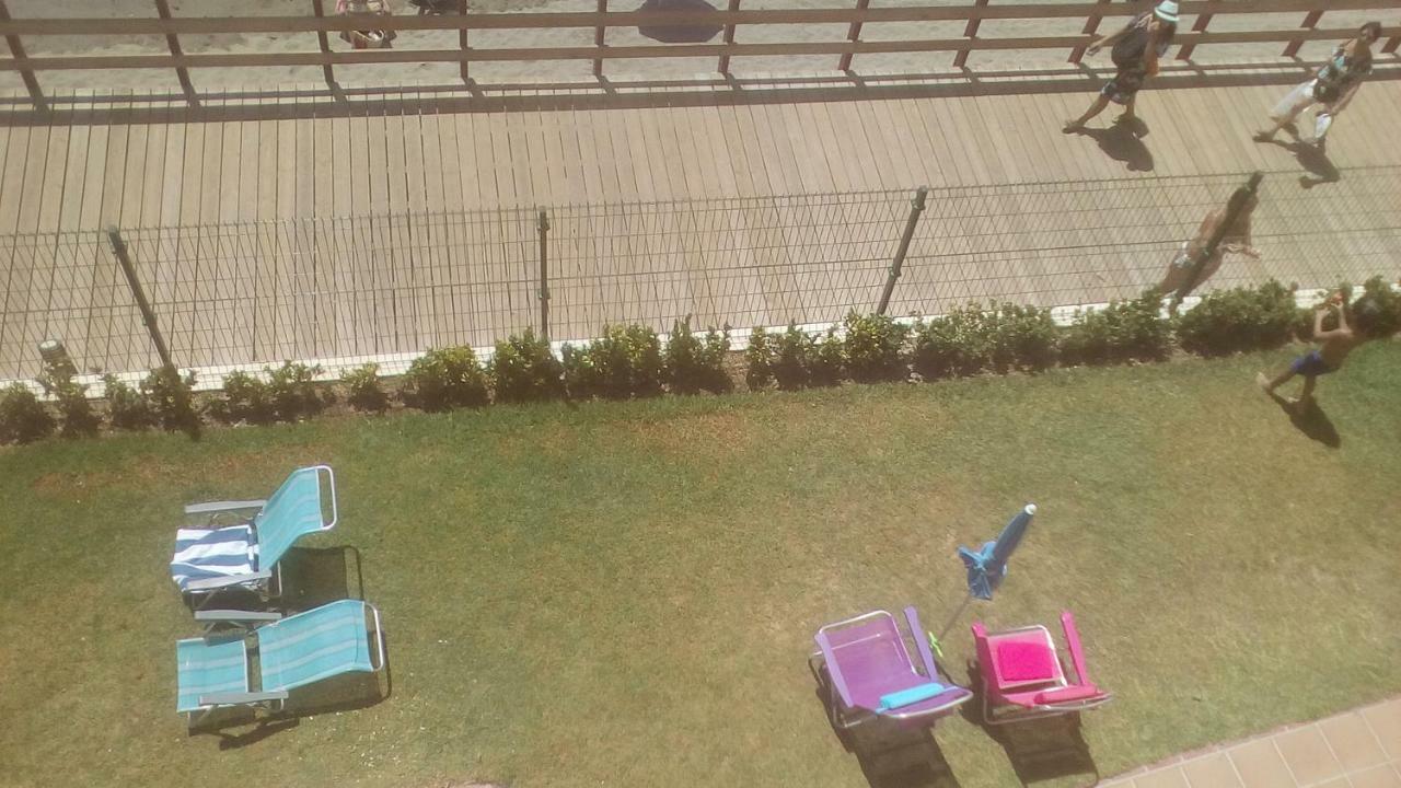 Apartamento Casa Cachita-En 1ª línea de playa Estepona Exterior foto