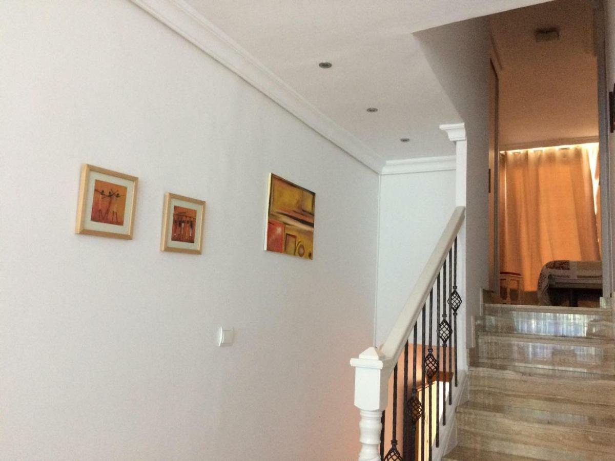Apartamento Casa Cachita-En 1ª línea de playa Estepona Exterior foto