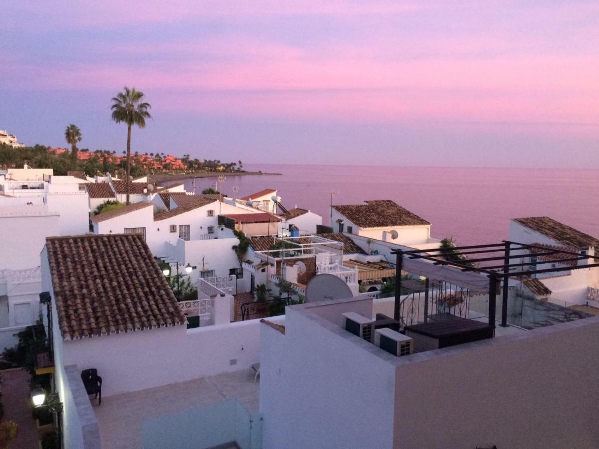 Apartamento Casa Cachita-En 1ª línea de playa Estepona Exterior foto